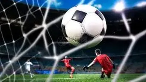 “梅肯重返深圳男篮，江南之痛再添哀伤回忆一幕”